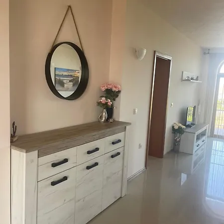 Private With Sea View Lejlighed *